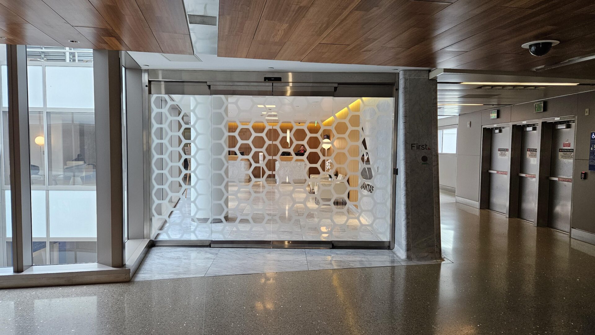 Qantas First Class Lounge Lax Entrance